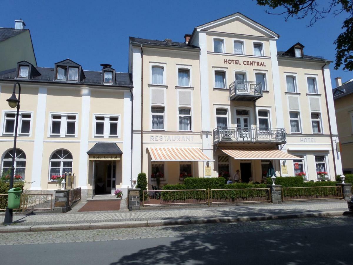 Hotel Central Бад-Эльстер Экстерьер фото
